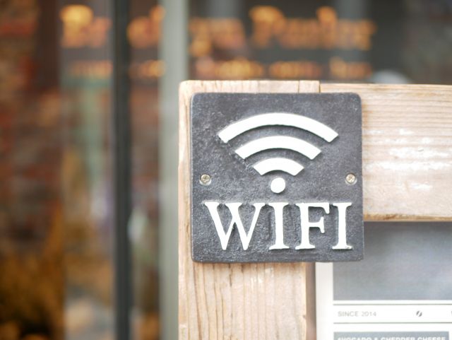 ガスト ジョナサン バーミヤン すかいらーく 無料wifiの接続方法と注意点 じゆ じん